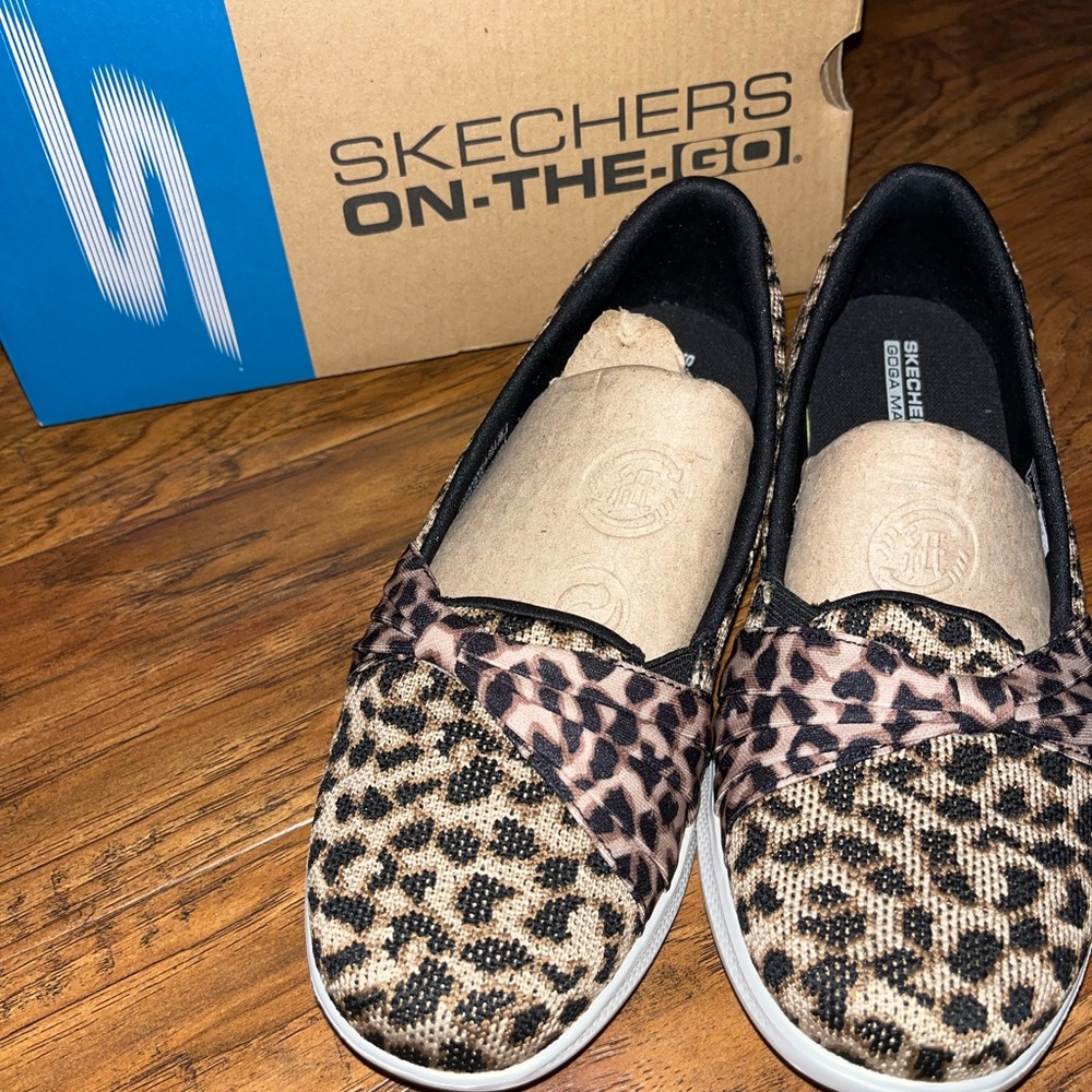 Skechers Go Step Lite Goga Mat Leopard Comfort Slip Ons